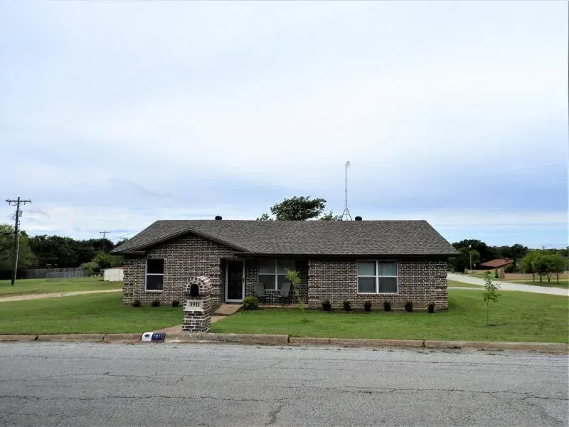 1911 Timberlane, photo 1 of 1