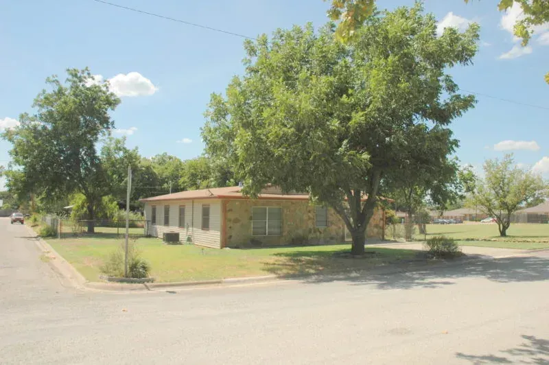 305 North 9th Street, Jacksboro, photo 1 of 1