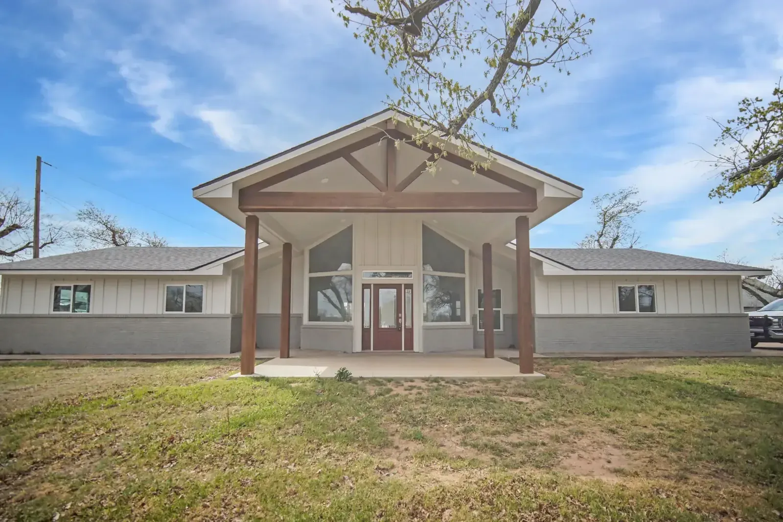 101 Brad Street, photo 1 of 20