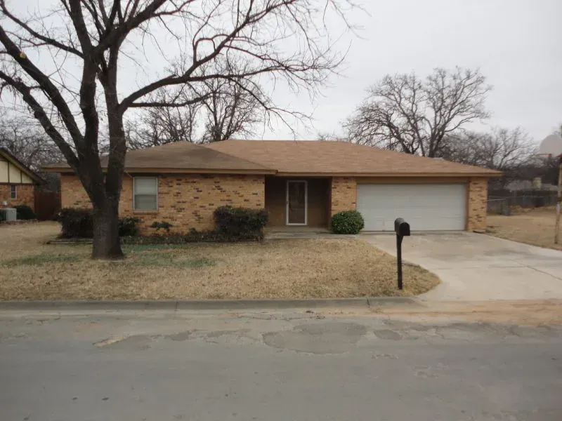 202 Lacewell St, Jacksboro, TX, photo 1 of 1