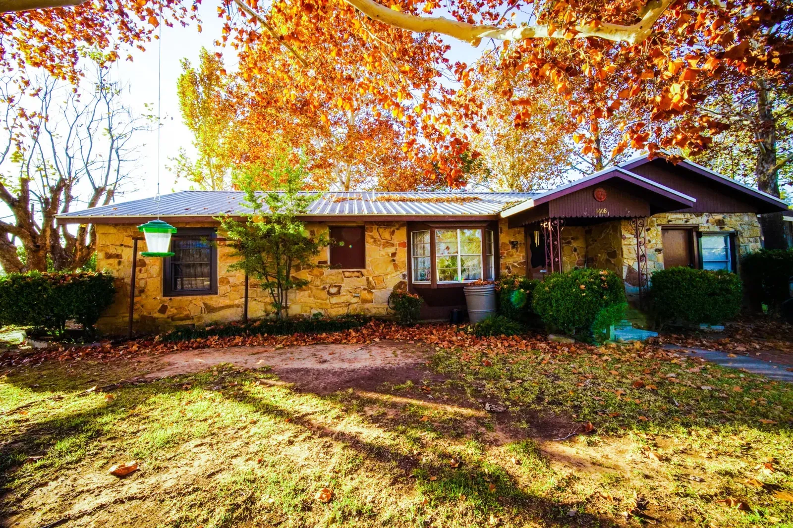 1608 Mockingbird, photo 1 of 1