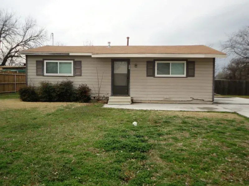 403 N 6th Street, Jacksboro, Texas, photo 1 of 1