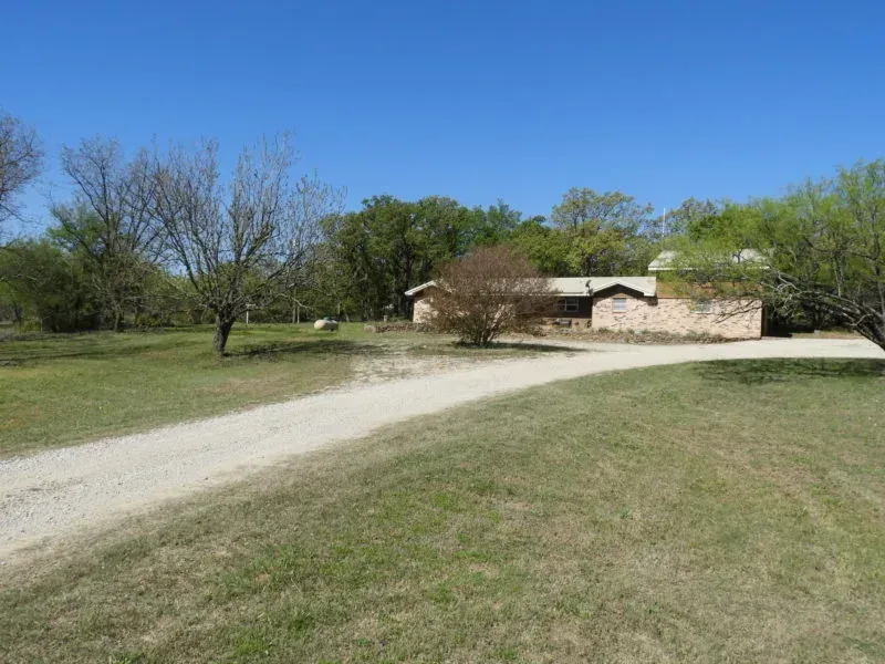 2620 US Hwy 281 S, Jacksboro, TX, photo 1 of 1