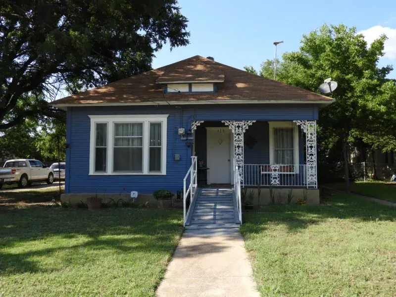320 W Belknap St., Jacksboro, TX, photo 1 of 1