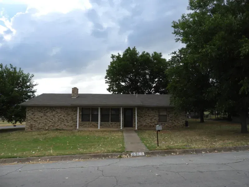 560 McConnell, Jacksboro, TX, photo 1 of 1
