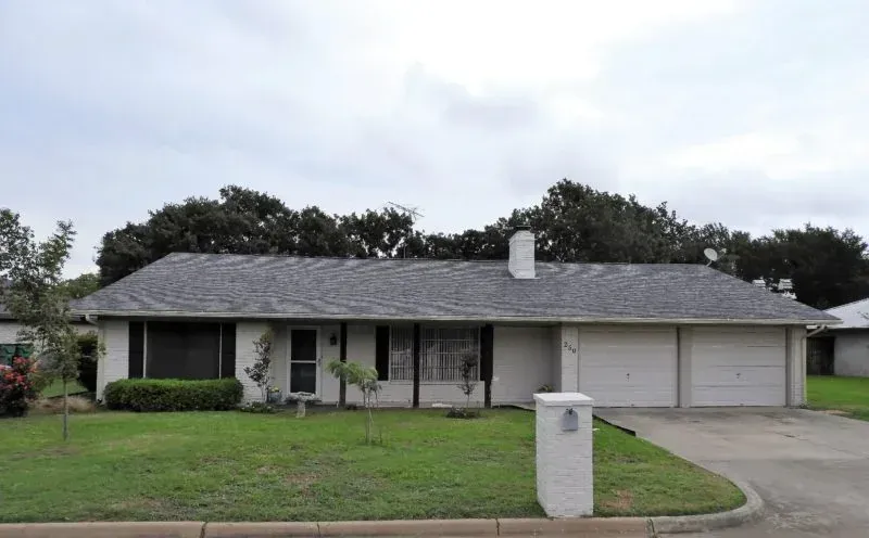 250 Oakridge Drive, Jacksboro, TX, photo 1 of 1