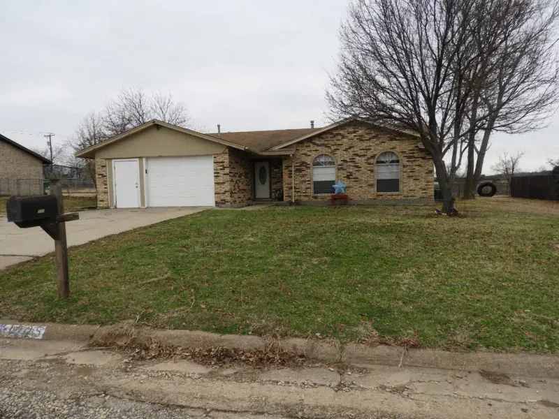 1225 West Archer St., Jacksboro, TX, photo 1 of 1
